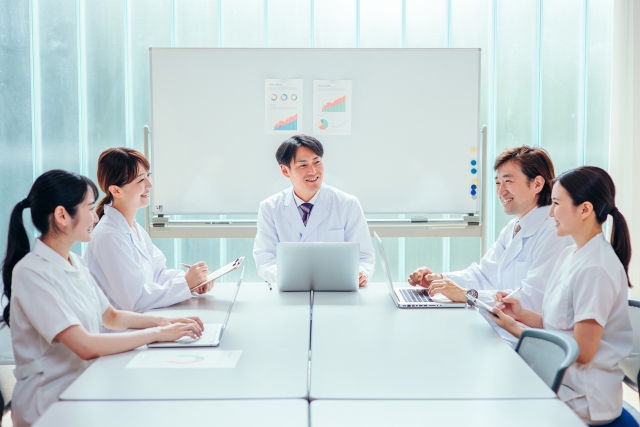 医療法人とは？個人事業主との違い・類型・メリットデメリットを解説